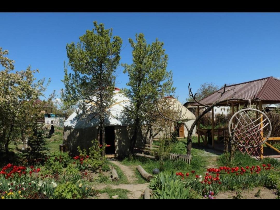 Karakol Yurt Lodge Dış mekan fotoğraf